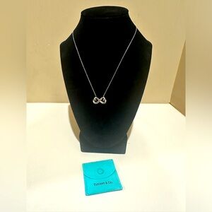 Tiffany & Co. Paloma Picasso Double Loving Heart
Infinity Pendant Necklace